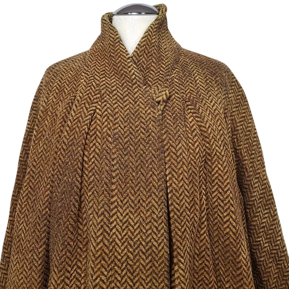 Erreuno Wool Chevron Light Brown Cape Coat 40 - Picture 2 of 9